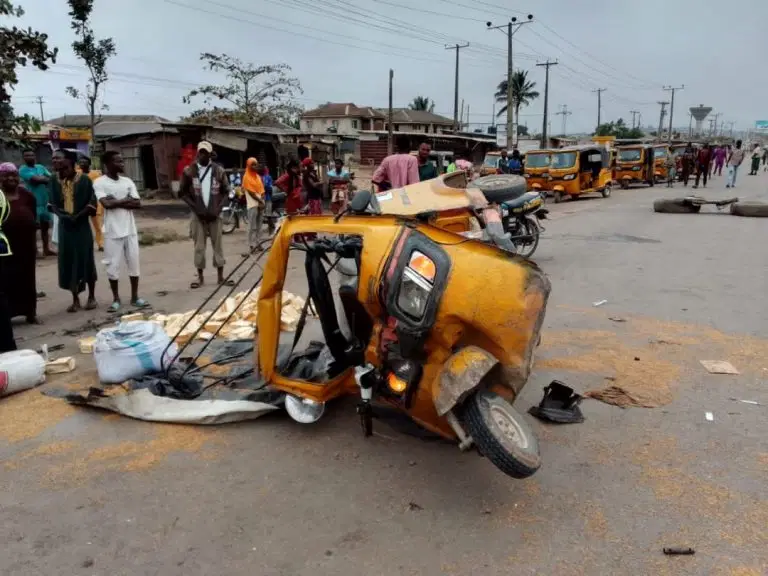 Truck crushes woman, granddaughter to death in Ogun