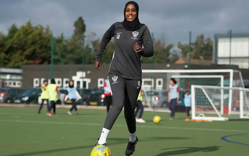 English FA apologises to Muslim football player banned for refusing to wear shorts