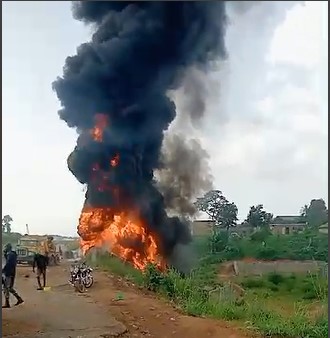 Petrol tanker catches fire on Sagamu-Benin Expressway